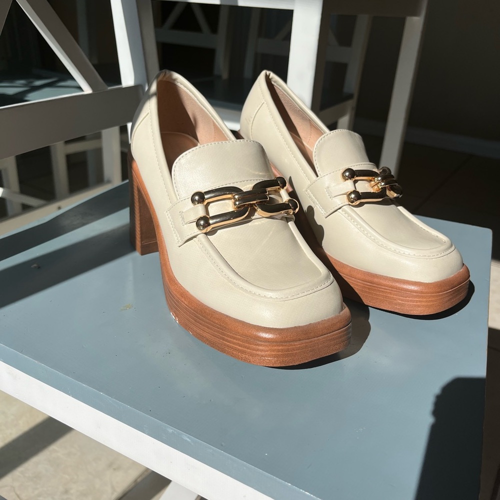 JustFab Cream Loafers with Gold Detail